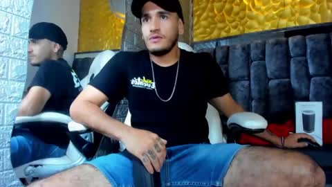 Axell Cross2 online show from 03.01.25