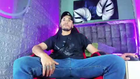 Snapshot of axell_cross2 chatting on 06.17.26 Axell Cross2 online show from 06.17.26