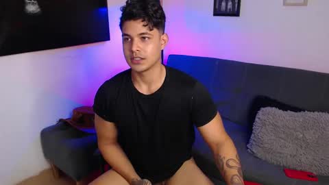 Snapshot of axell_dior chatting on 09.10.25 axell online show from 09.10.25