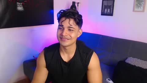 Snapshot of axell_dior chatting on 09.15.25 axell online show from 09.15.25