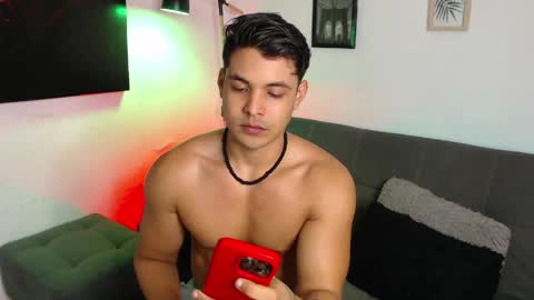 Snapshot of axell_dior chatting on 04.11.26 axell online show from 04.11.26
