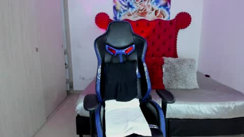 Axel online show from 05.11.26