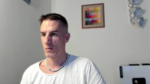 Axl online show from 12.19.25