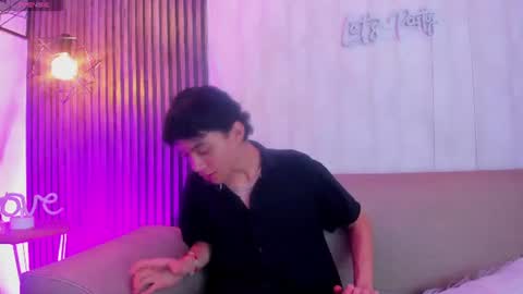 A X X X EL online show from 07.17.26