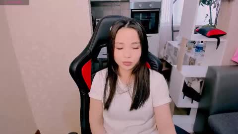 Aya Moon online show from 10.22.25