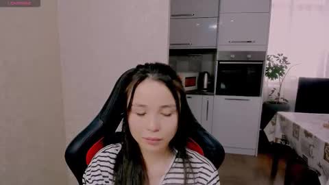 Aya Moon online show from 12.03.25