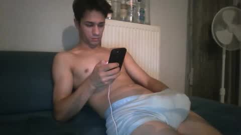 Snapshot of ayazdemir chatting on 10.12.25 Ayaz online show from 10.12.25