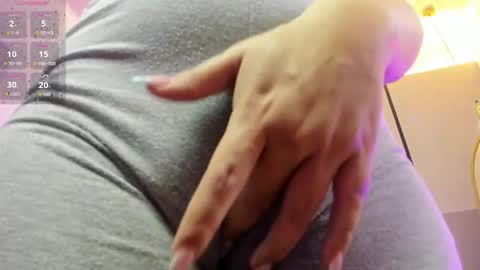 Alyda Jaramillo online show from 03.12.26