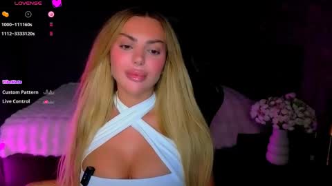 Snapshot of ayla_demir chatting on 05.18.26 Ayla Demir online show from 05.18.26