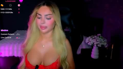 Snapshot of ayla_demir chatting on 05.19.26 Ayla Demir online show from 05.19.26