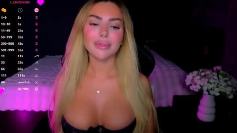 Snapshot of ayla_demir chatting on 05.28.26 Ayla Demir online show from 05.28.26