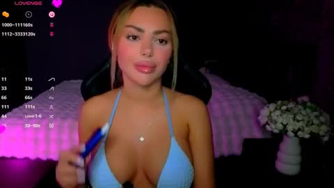 Snapshot of ayla_demir chatting on 05.29.26 Ayla Demir online show from 05.29.26