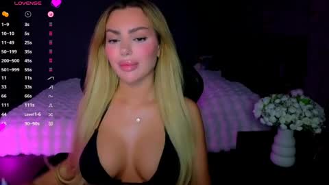 Snapshot of ayla_demir chatting on 05.30.26 Ayla Demir online show from 05.30.26