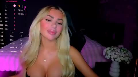 Snapshot of ayla_demir chatting on 06.13.26 Ayla Demir online show from 06.13.26