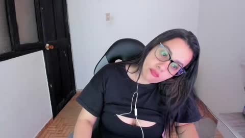 Snapshot of aylaislem chatting on 02.02.25 SandyMODELINDEPENDIENT online show from 02.02.25