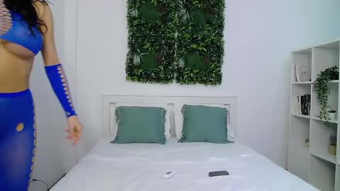 Aylin Ross online show from 01.15.25