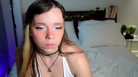 Snapshot of ayralust chatting on 01.19.25 Ayra Lust online show from 01.19.25