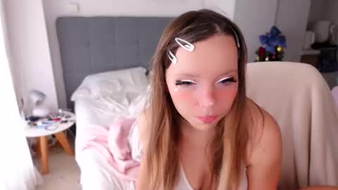 Snapshot of ayralust chatting on 01.11.26 Ayra Lust online show from 01.11.26