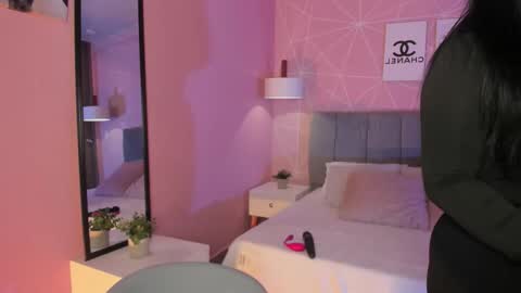 Snapshot of ayshell__ chatting on 11.24.25 Ayshell online show from 11.24.25