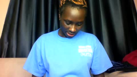 Snapshot of azaelia_iris chatting on 07.27.26 azaelia_iris online show from 07.27.26