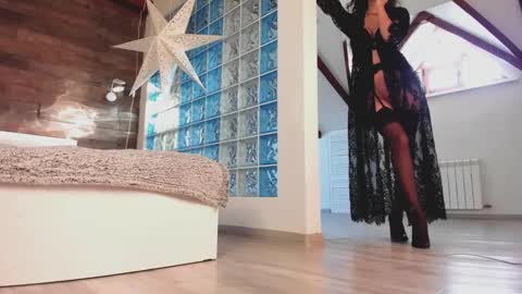 Snapshot of azaliaswallows chatting on 02.28.25 azaliaswallows online show from 02.28.25