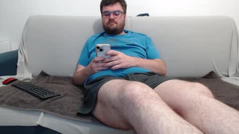 Snapshot of azer912 chatting on 10.04.25 Azer online show from 10.04.25