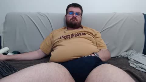 Snapshot of azer912 chatting on 12.22.25 Azer online show from 12.22.25