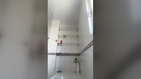 aztro13 online show from 04.22.26