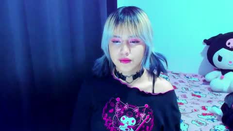 Snapshot of azu_moure chatting on 08.09.26 Azu Moure online show from 08.09.26