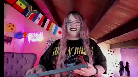 Snapshot of azucena_bdsmx chatting on 06.18.26 Azucena Suency online show from 06.18.26