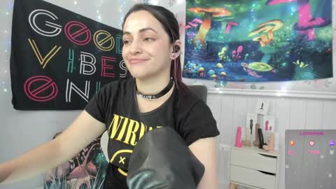 Snapshot of azucenaxxxgp chatting on 12.13.24 Azucena R online show from 12.13.24