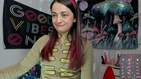 Snapshot of azucenaxxxgp chatting on 12.18.24 Azucena R online show from 12.18.24