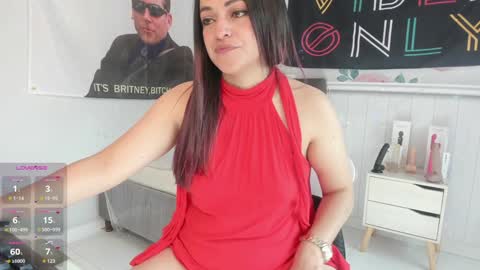 Snapshot of azucenaxxxgp chatting on 02.04.25 Azucena R online show from 02.04.25