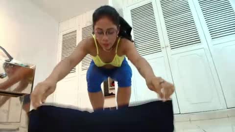 Snapshot of azulmaveric chatting on 05.19.26 AZUL online show from 05.19.26