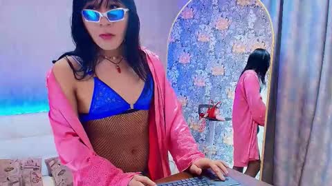 Snapshot of azumi_04 chatting on 01.12.26 azumi online show from 01.12.26