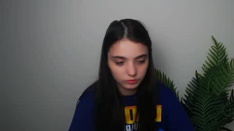 azumi_chan_ online show from 09.18.25