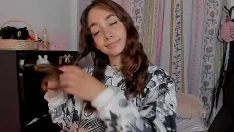 azumi saan online show from 07.10.26