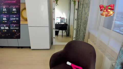 Snapshot of b_bonya_m chatting on 01.13.25 Bonya online show from 01.13.25