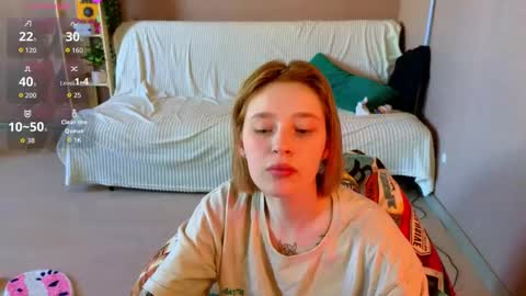 Snapshot of babees_eva chatting on 05.24.26 Sweety Eva online show from 05.24.26