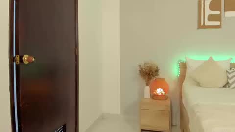 Snapshot of babesexy19_ chatting on 03.17.26 itzell online show from 03.17.26