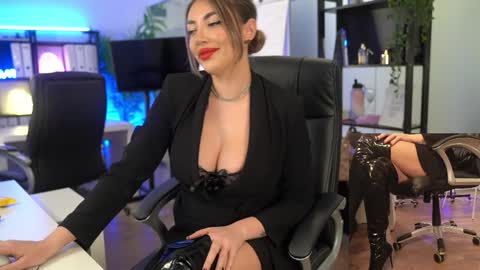 Olivia and Lexi online show from 04.03.26