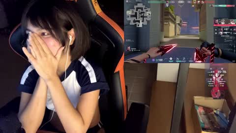 Snapshot of babiej_ chatting on 02.04.25 Jialyn online show from 02.04.25