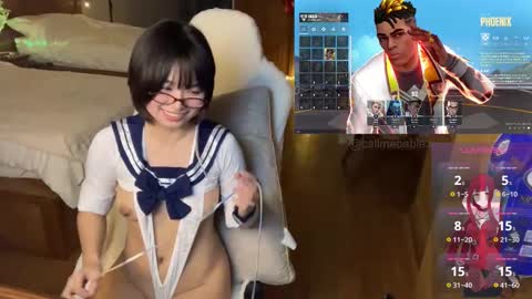 Snapshot of babiej_ chatting on 12.13.25 Jialyn online show from 12.13.25