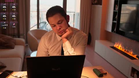 Luna and Medina online show from 02.08.26