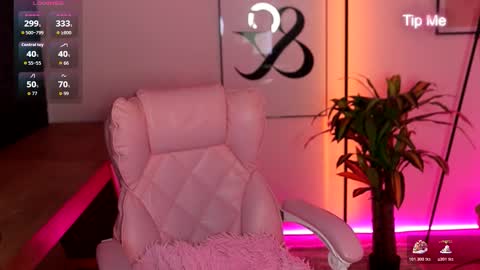 Snapshot of baby___lola chatting on 02.09.26 Baby Lola online show from 02.09.26