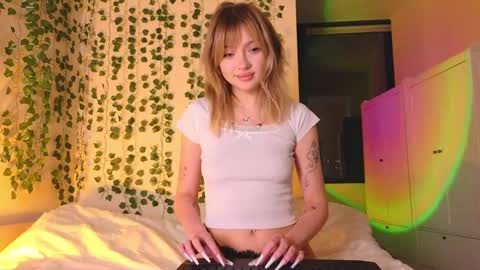 Snapshot of baby_adele chatting on 12.14.24 bb adele online show from 12.14.24