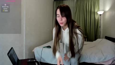 EVA online show from 02.22.25