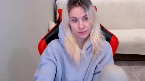 baby_kitte online show from 12.09.24