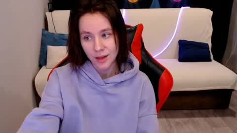 baby_kitte online show from 12.25.24