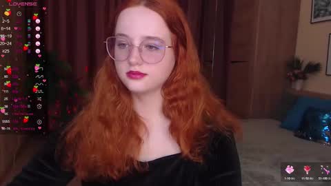 Snapshot of baby_little_fox chatting on 10.11.25 baby_little_fox online show from 10.11.25